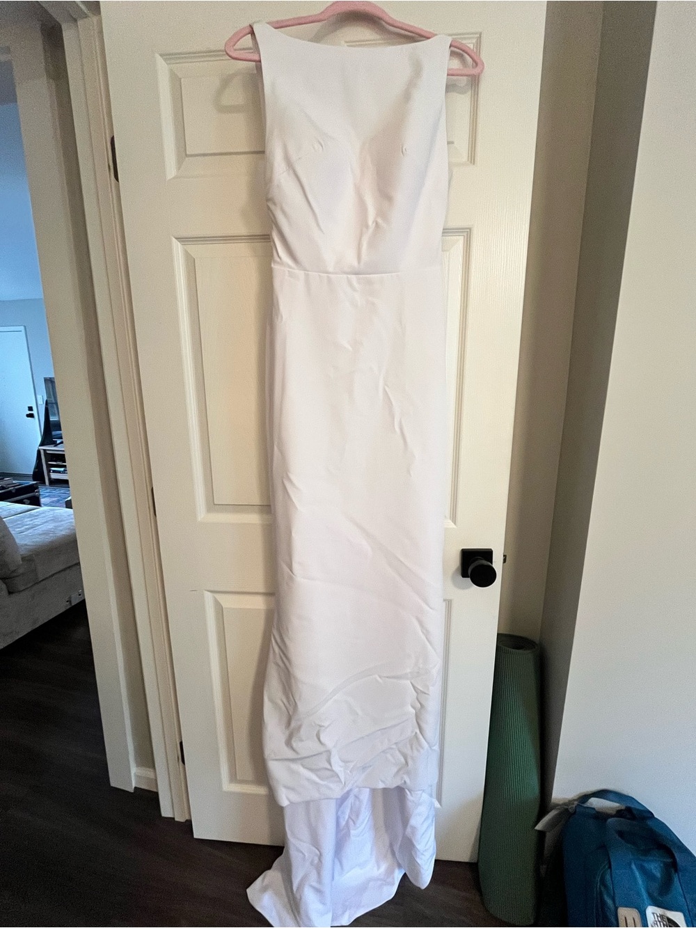 Elegant White Sleeveless Maxi Dress
